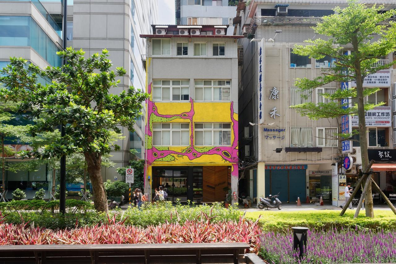 Flip Flop Hostel - Main Station Taipei Exterior foto
